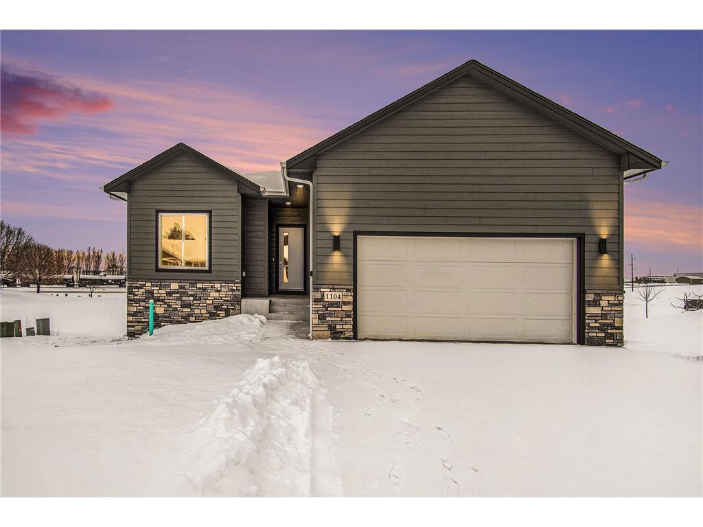 1104 Cherry Drive Luverne MN 56156 6476956 image1