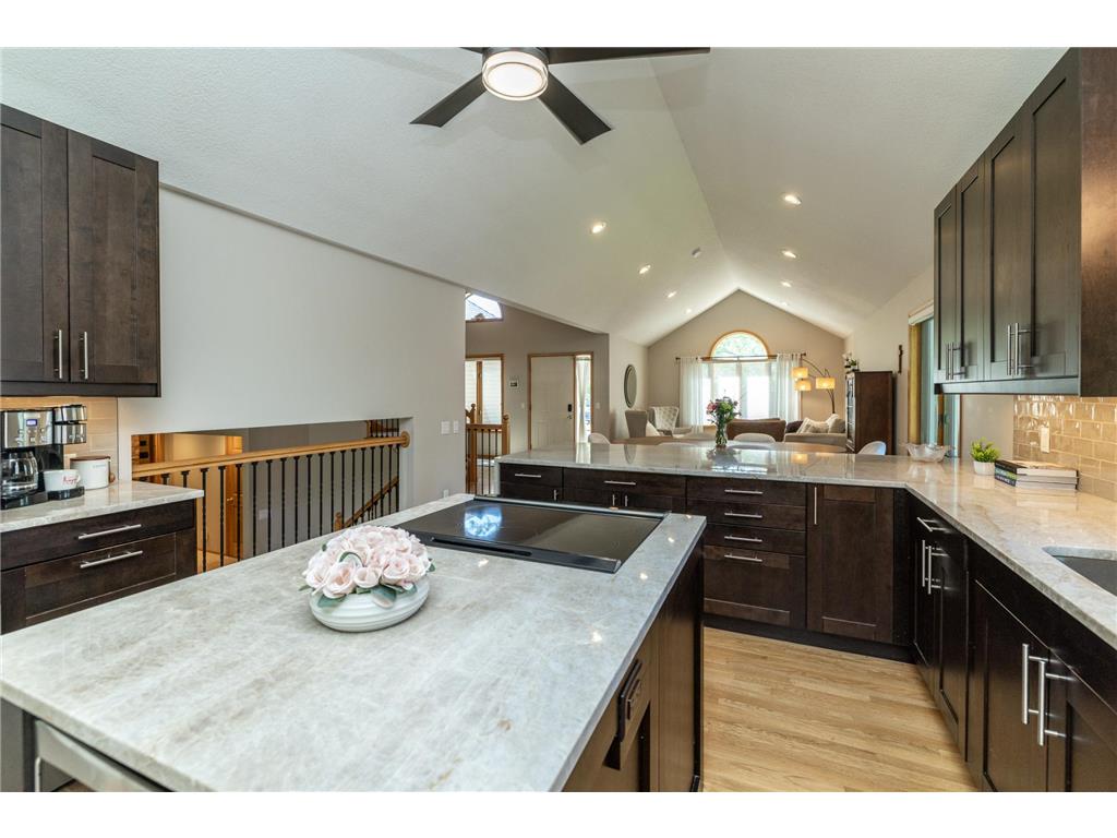 1104 Falls Curve Chaska MN 55318 7099470 image15