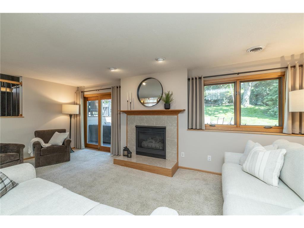 1104 Falls Curve Chaska MN 55318 7099470 image31