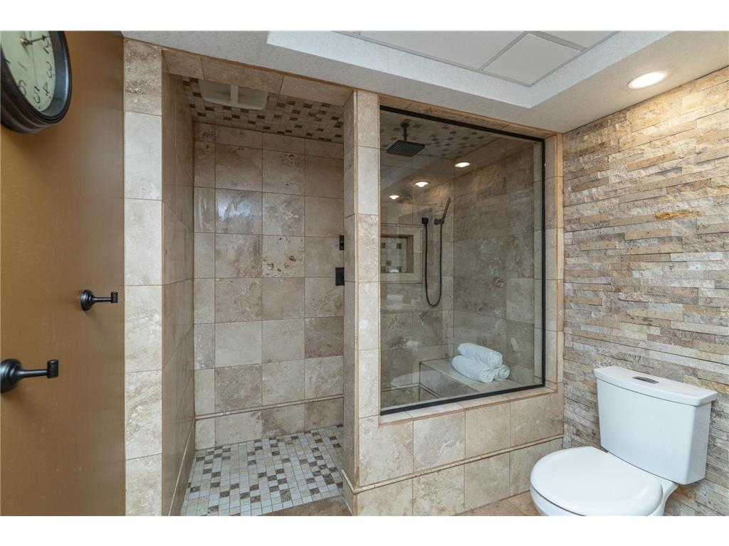 1104 Falls Curve Chaska MN 55318 7099470 image36
