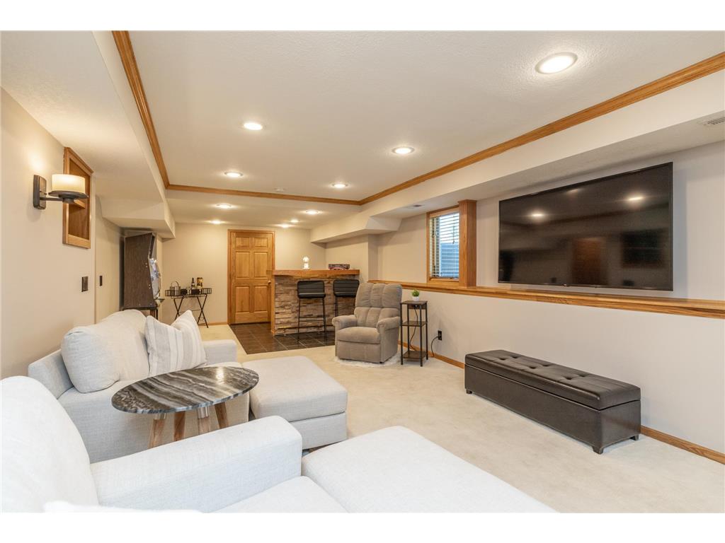 1104 Falls Curve Chaska MN 55318 7099470 image39