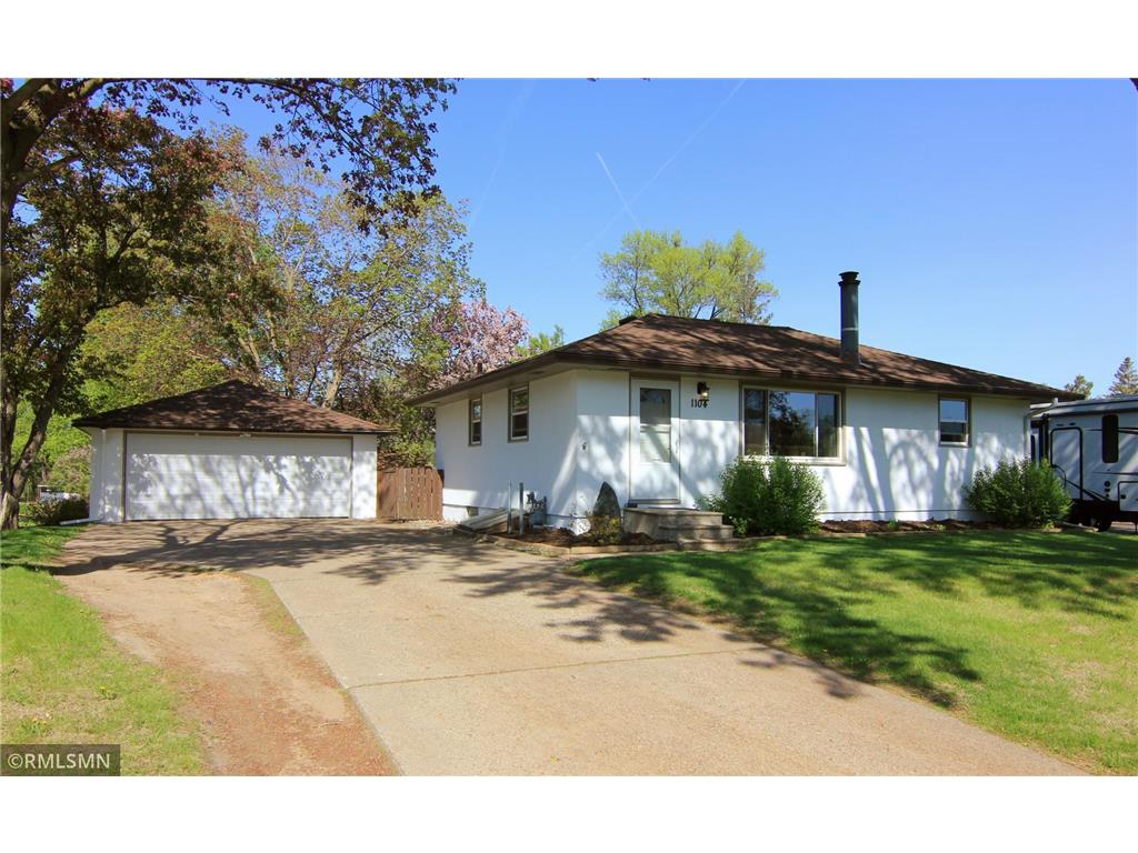 1104 Greystone Avenue N Oakdale MN 55128 6718174 image1