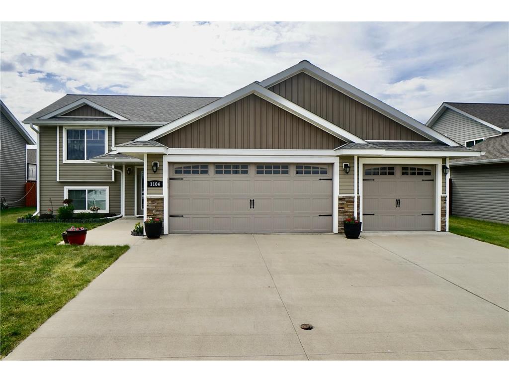 1104 Heron Drive, Mankato, MN 56001 MLS 6224424 Edina Realty