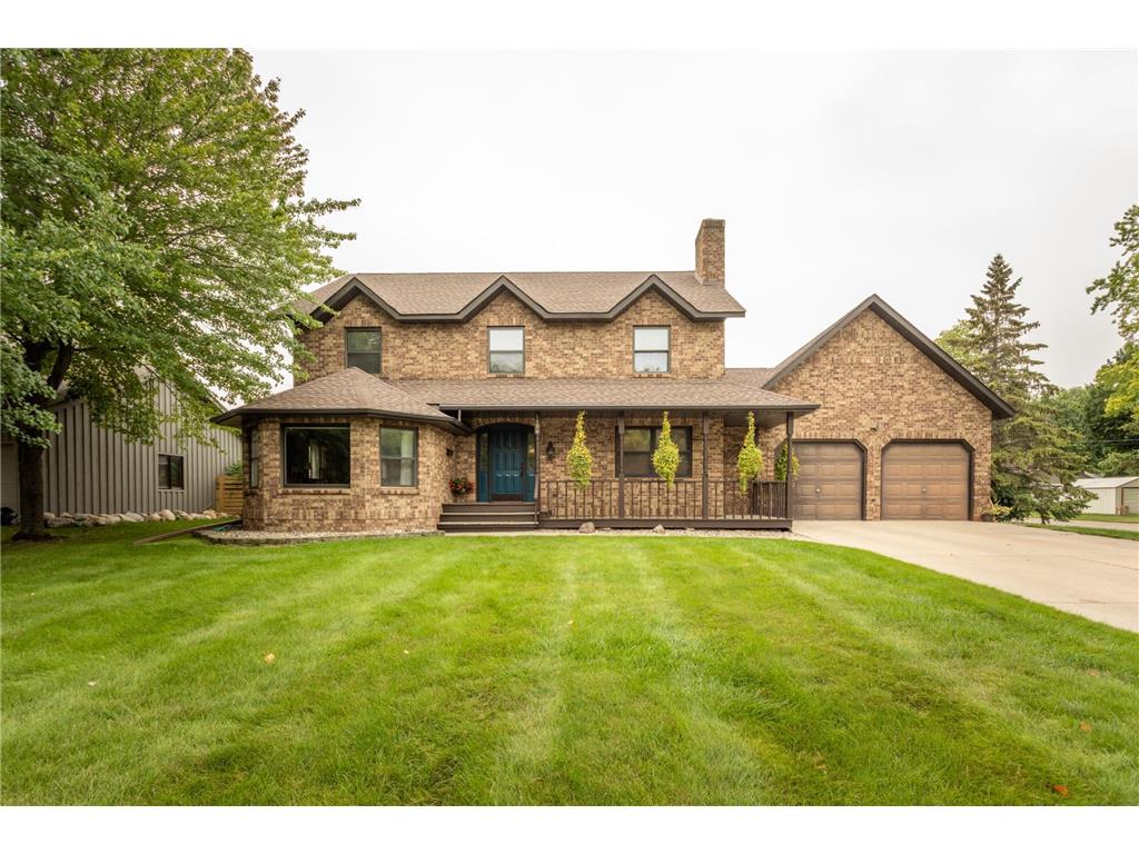 1104 Maple Street, Alexandria, MN 56308 MLS 6250210 Edina Realty