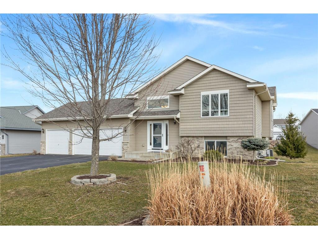 1104 Prairie Ridge Lane, Lester Prairie, MN, 55354 MLS 6498366