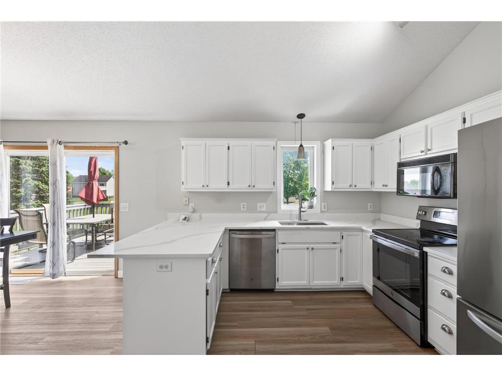 1104 Spruce Street Farmington MN 55024 7082027 image10