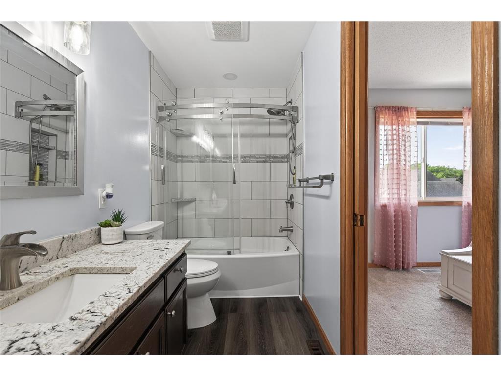 1104 Spruce Street Farmington MN 55024 7082027 image17