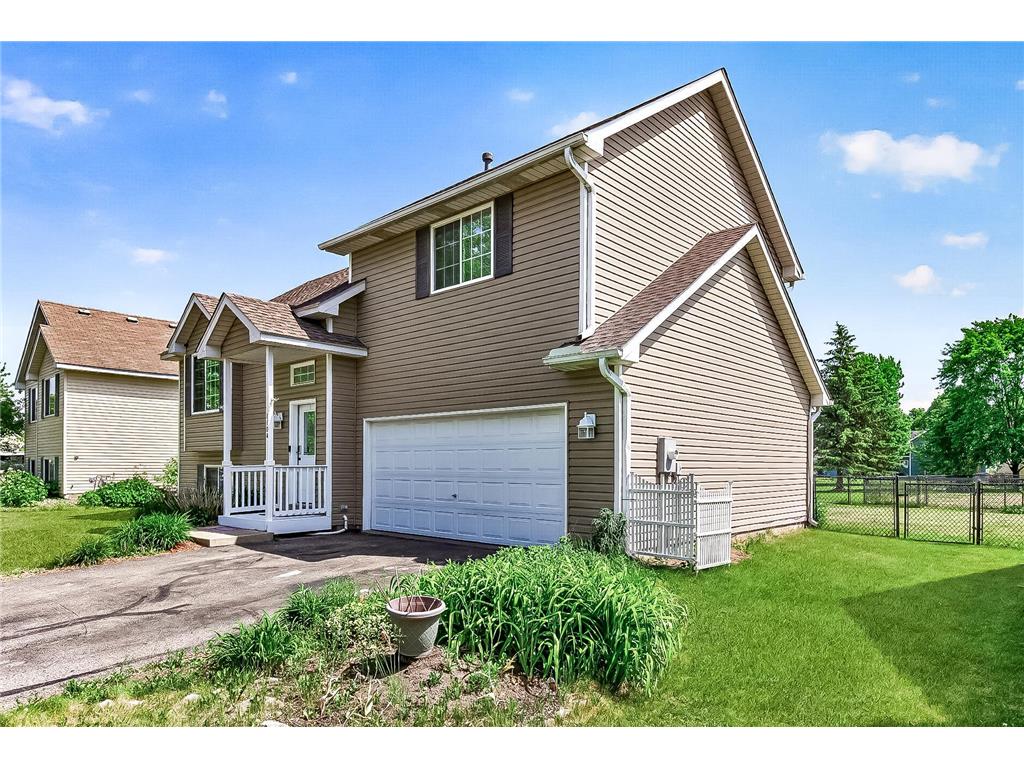 1104 Spruce Street Farmington MN 55024 7082027 image2
