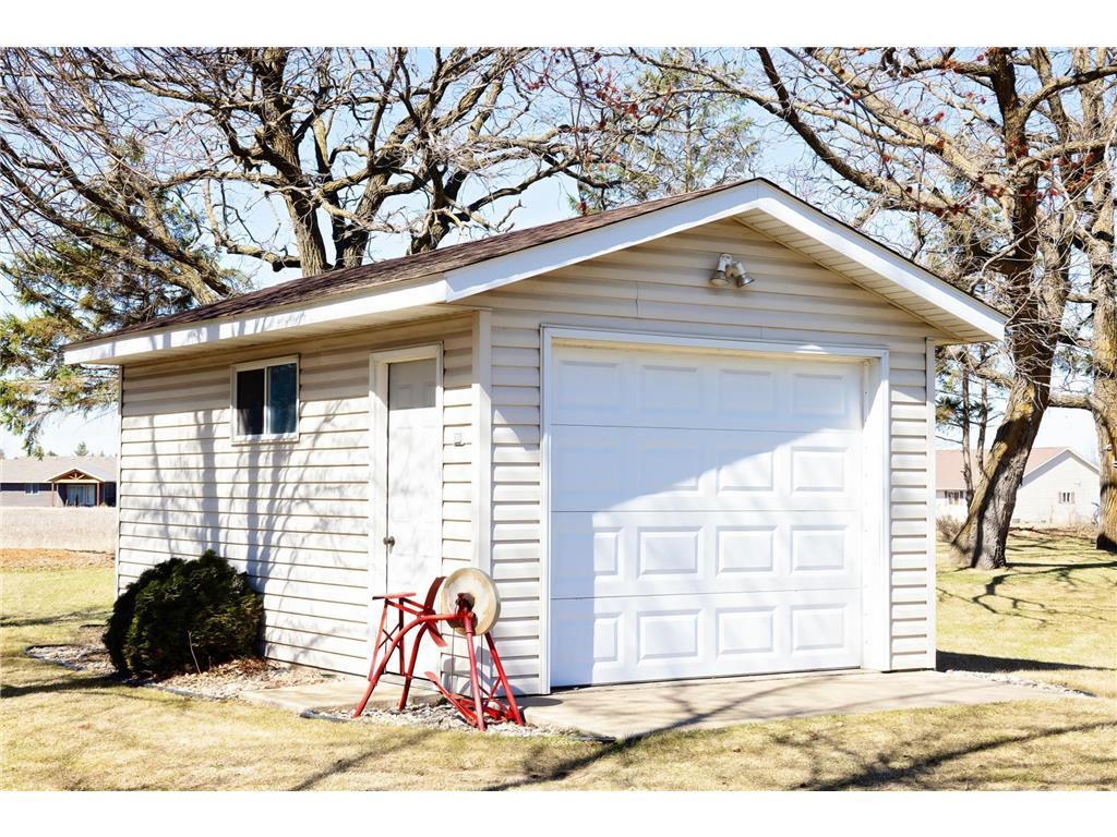 1104 Van Dyke Road NW Alexandria MN 56308 7057218 image11