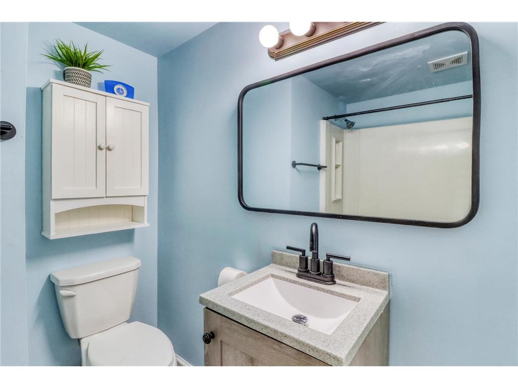 1104 W Lake Drive #5 Detroit Lakes MN 56501 - Detroit 6786717 image47