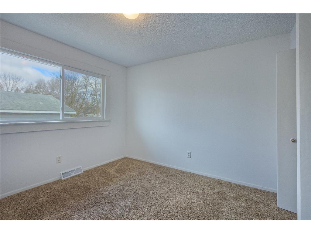 1105 11th Avenue Howard Lake MN 55349 7036274 image10