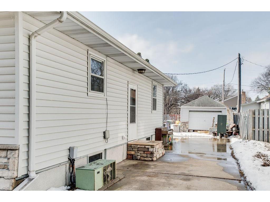 1105 11th Street S Moorhead MN 56560 6809531 image4