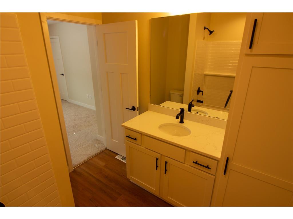 1105 2nd Street SE Faribault MN 55021 6825342 image11