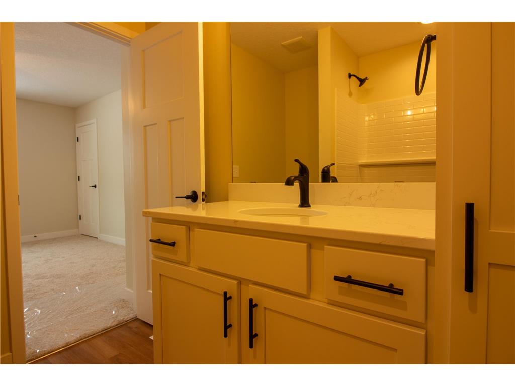 1105 2nd Street SE Faribault MN 55021 6825342 image9