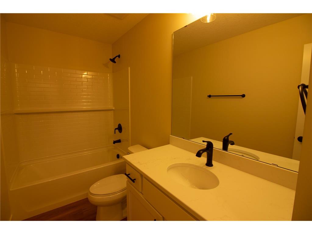 1105 2nd Street SE Faribault MN 55021 7033958 image13