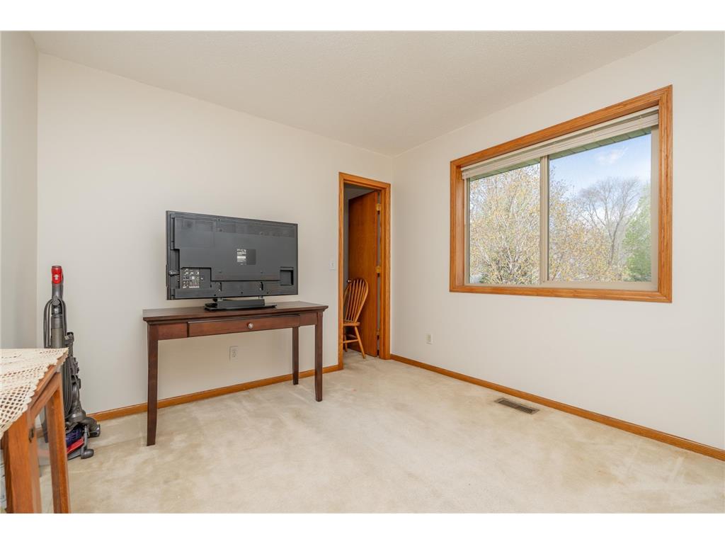 1105 Apgar Street S Shakopee MN 55379 7062867 image22