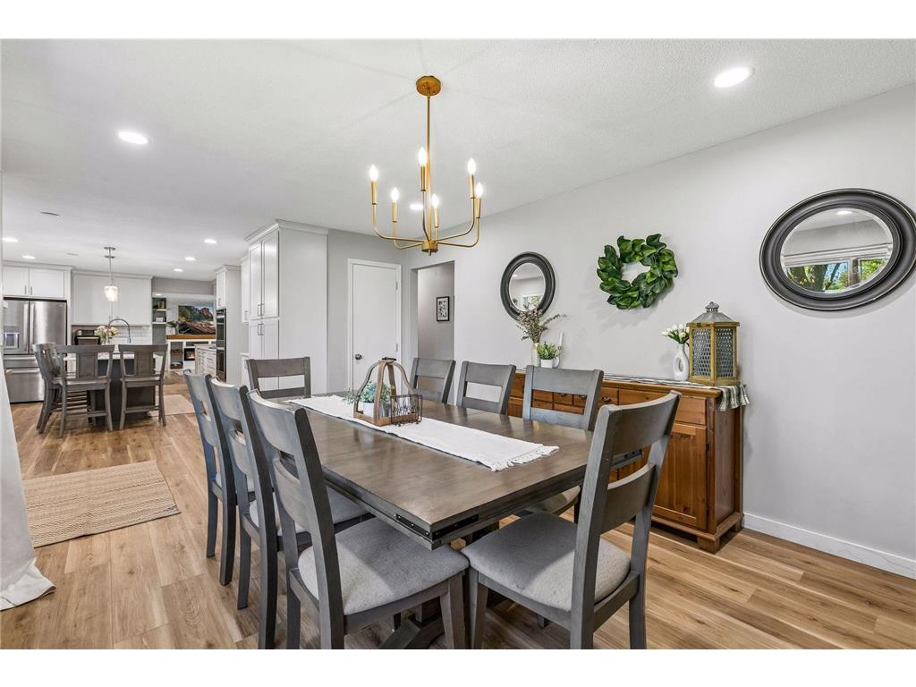 1105 Lakeview Drive Burnsville MN 55337 7076727 image18