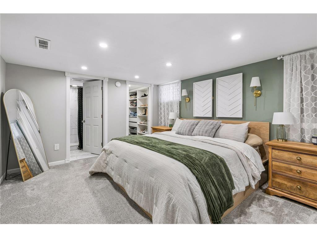 1105 Lakeview Drive Burnsville MN 55337 7076727 image26
