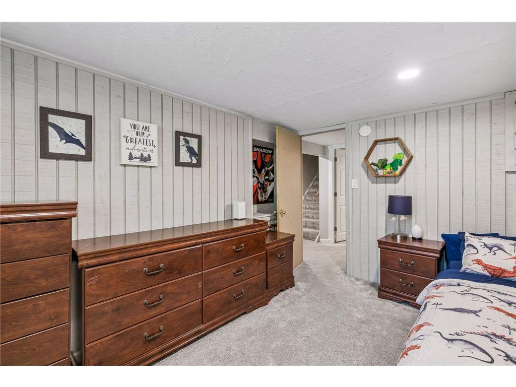 1105 Lakeview Drive Burnsville MN 55337 7076727 image32