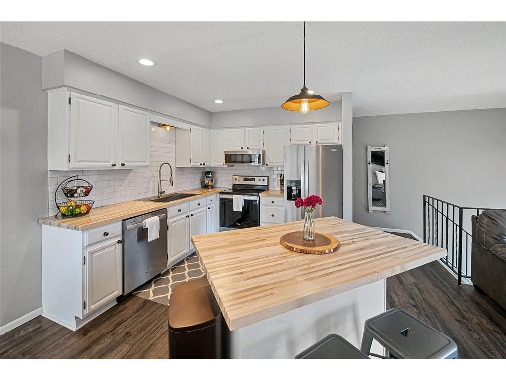 1105 Meadowview Drive, Stillwater, MN 55082 MLS 6363358 Edina Realty