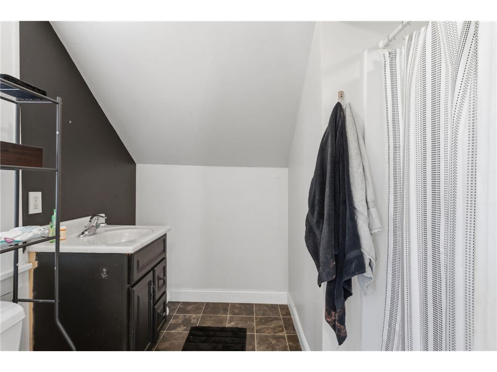 1105 Rose Avenue E Saint Paul MN 55106 7069426 image4