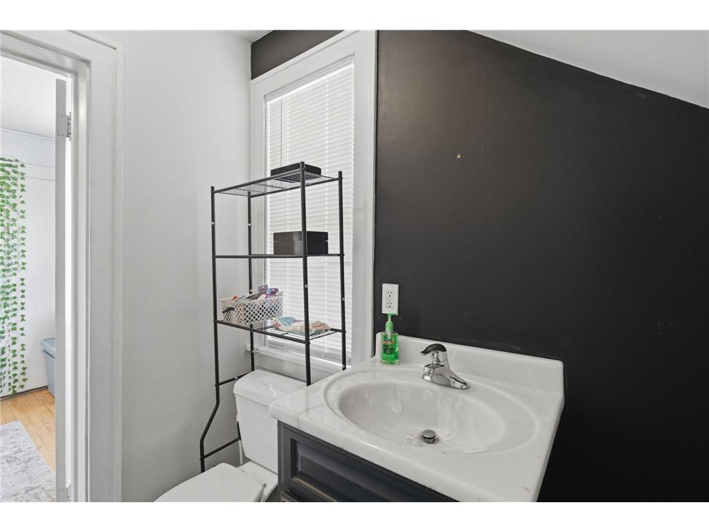 1105 Rose Avenue E Saint Paul MN 55106 7069426 image5