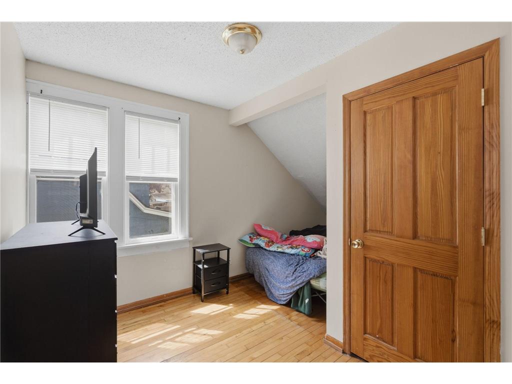 1105 Rose Avenue E Saint Paul MN 55106 7069426 image8
