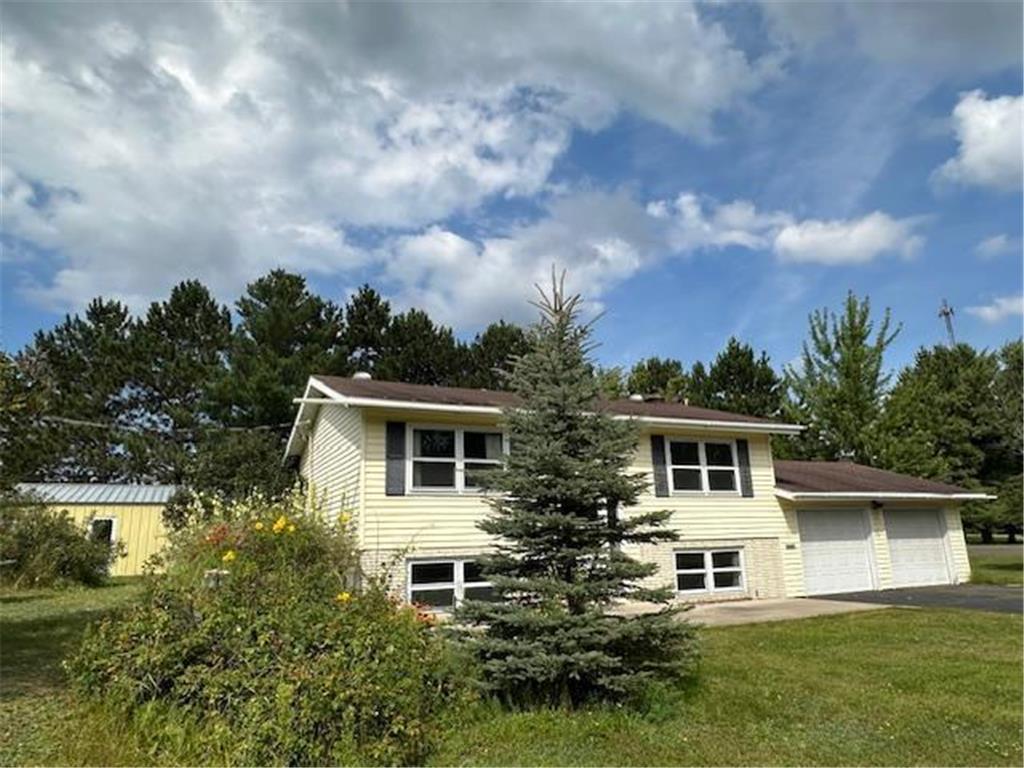 1105 S 3rd Avenue E Ely MN 55731 6587071 image1