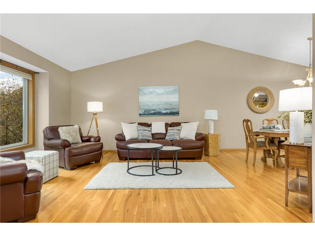 1105 W 158th Street Burnsville MN 55306 6810960 image1