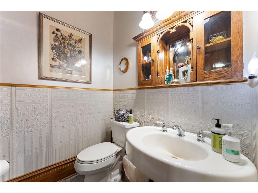 1105 W 4th Street Red Wing MN 55066 7043688 image19