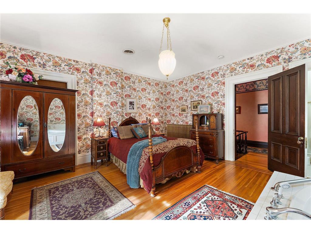 1105 W 4th Street Red Wing MN 55066 7043688 image33