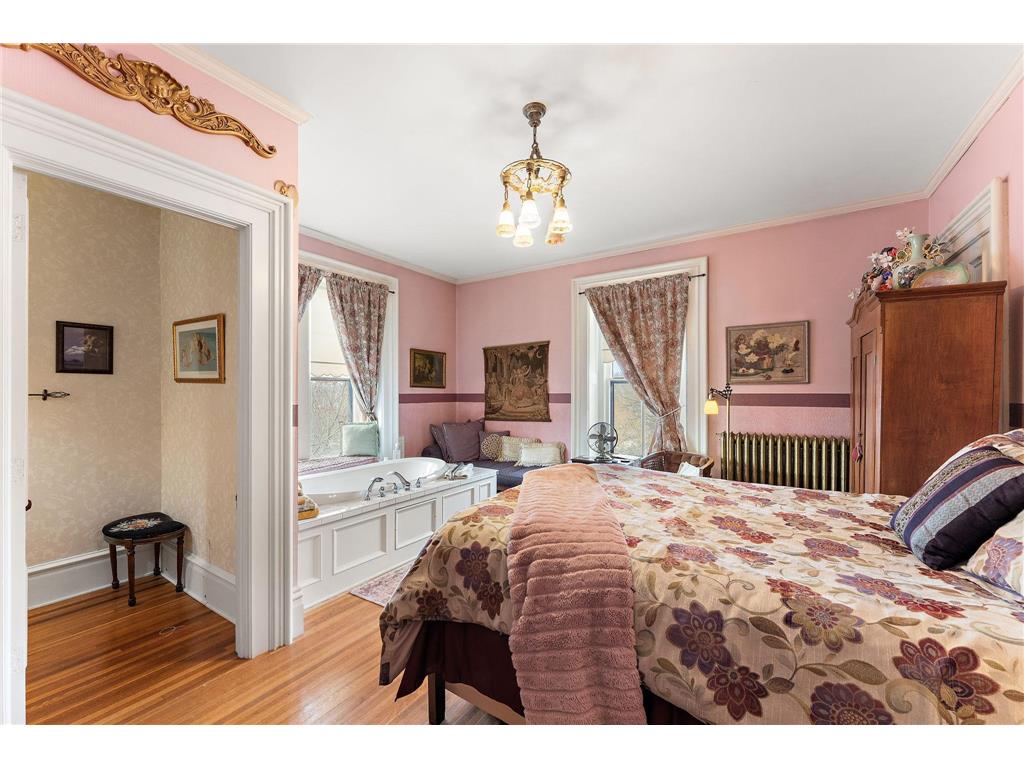 1105 W 4th Street Red Wing MN 55066 7043688 image36