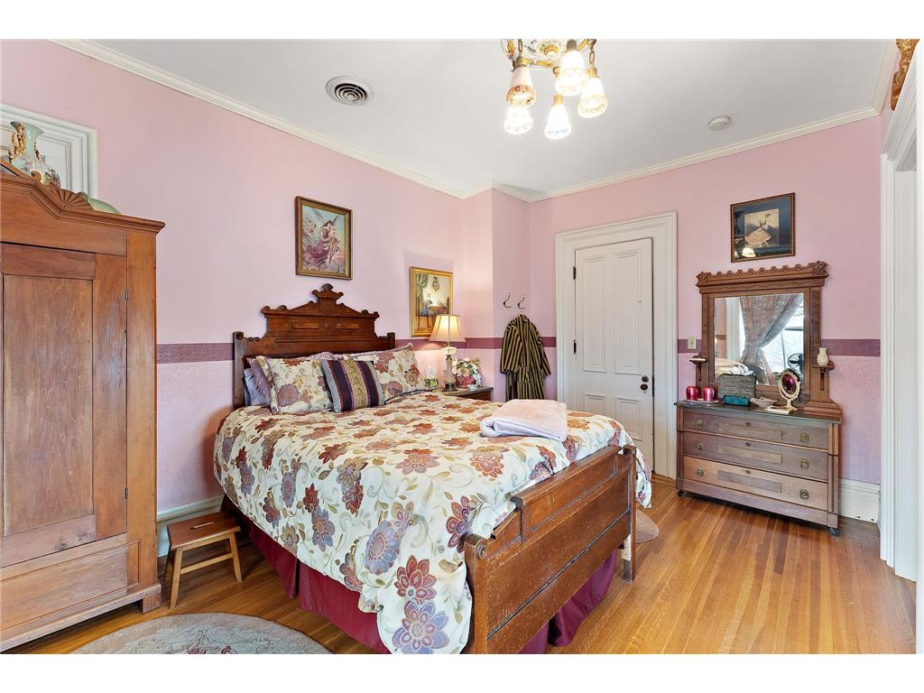 1105 W 4th Street Red Wing MN 55066 7043688 image38