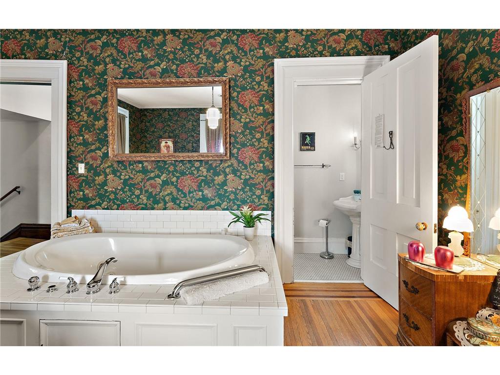 1105 W 4th Street Red Wing MN 55066 7043688 image42