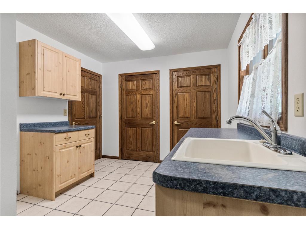 1106 Birch Avenue Alexandria MN 56308 7004769 image17