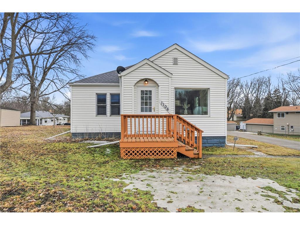 1106 Black Oak Avenue Montevideo MN 56265 7023271 image1