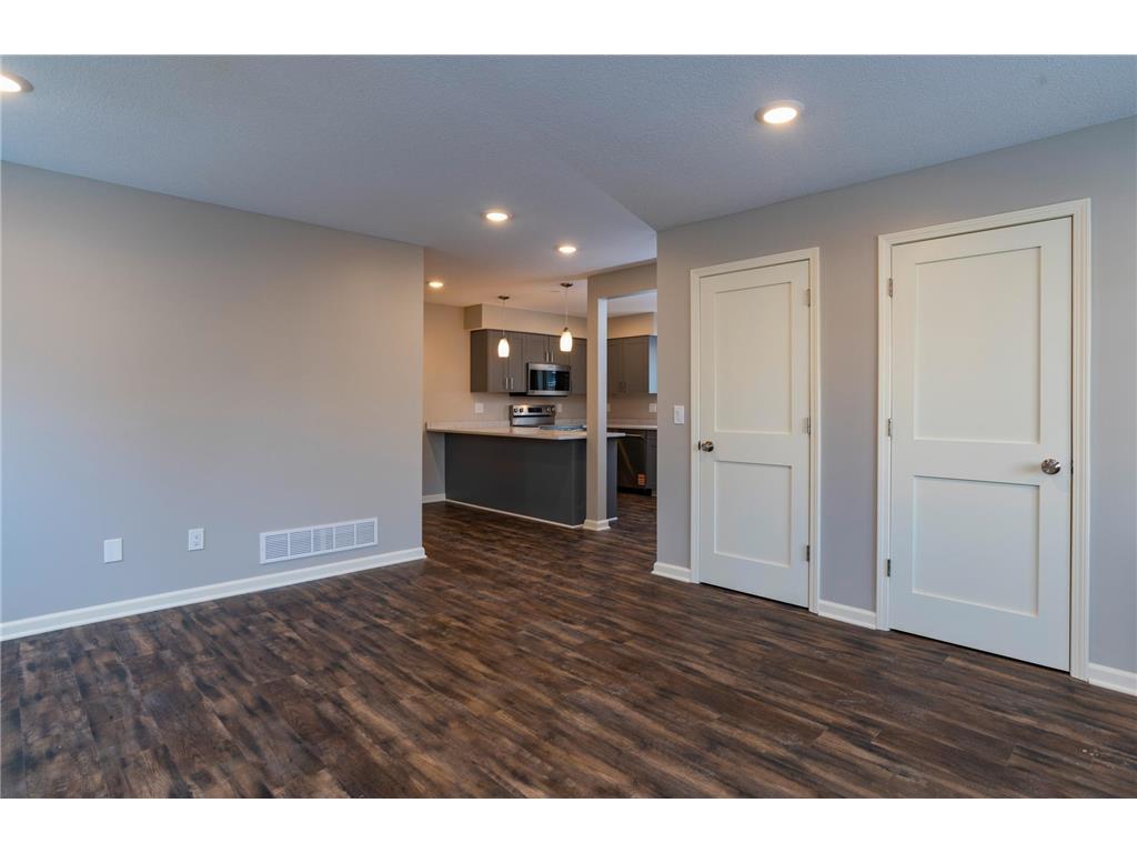 1106 Hawthorne Avenue E Saint Paul MN 55106 6822266 image17