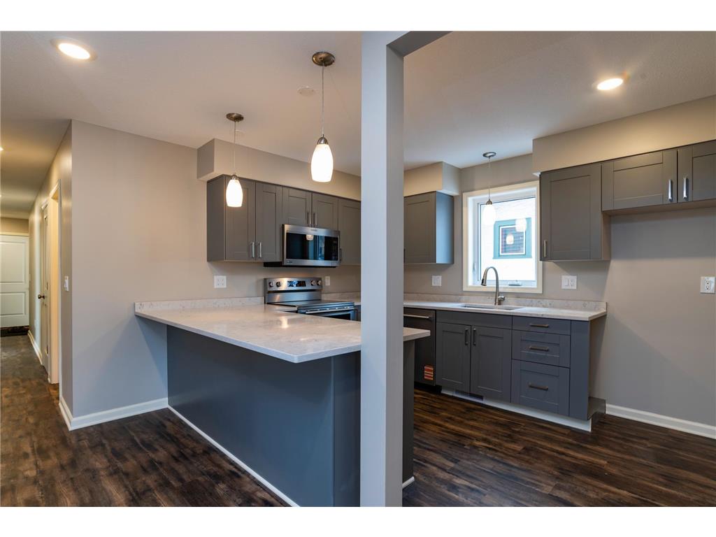 1106 Hawthorne Avenue E Saint Paul MN 55106 6822266 image19