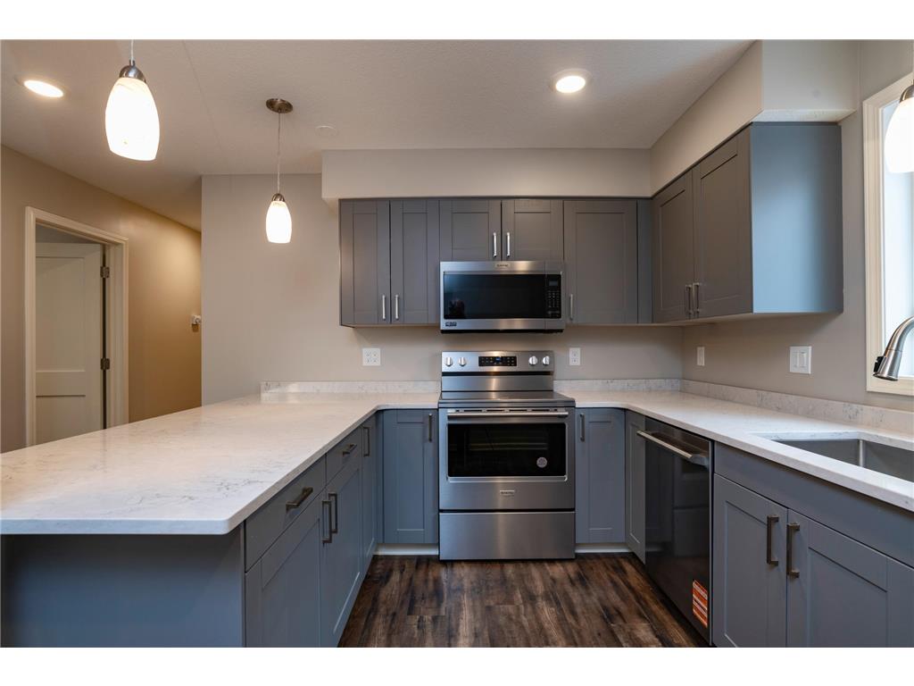 1106 Hawthorne Avenue E Saint Paul MN 55106 6822266 image21