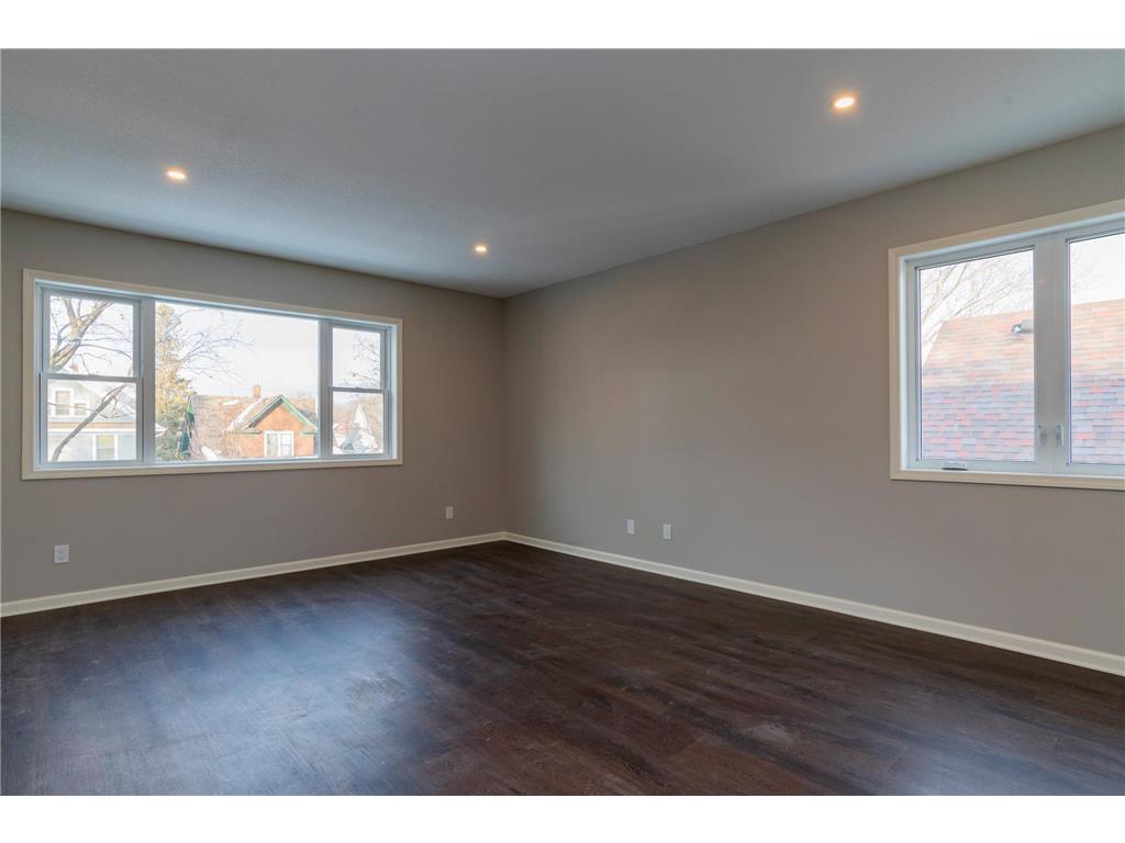 1106 Hawthorne Avenue E Saint Paul MN 55106 6822266 image22