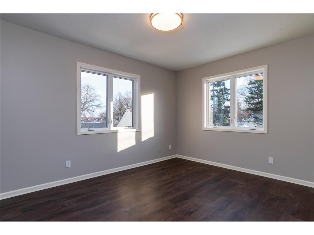 1106 Hawthorne Avenue E Saint Paul MN 55106 6822266 image23