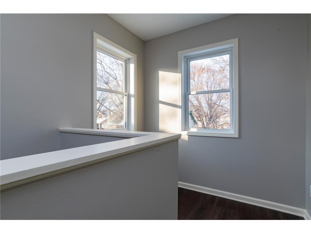 1106 Hawthorne Avenue E Saint Paul MN 55106 7046949 image15