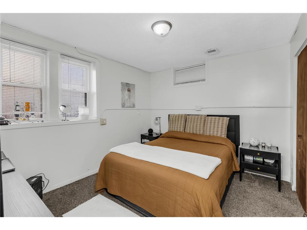 1106 Irving Avenue N Minneapolis MN 55411 7069586 image12