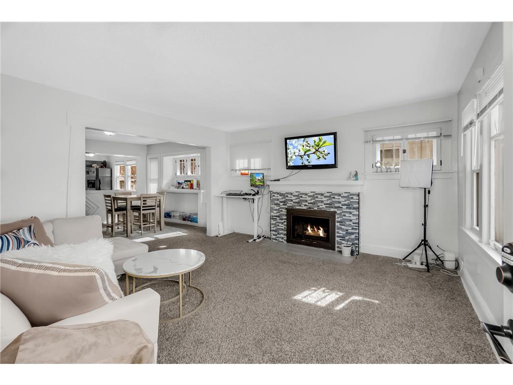 1106 Irving Avenue N Minneapolis MN 55411 7069586 image3