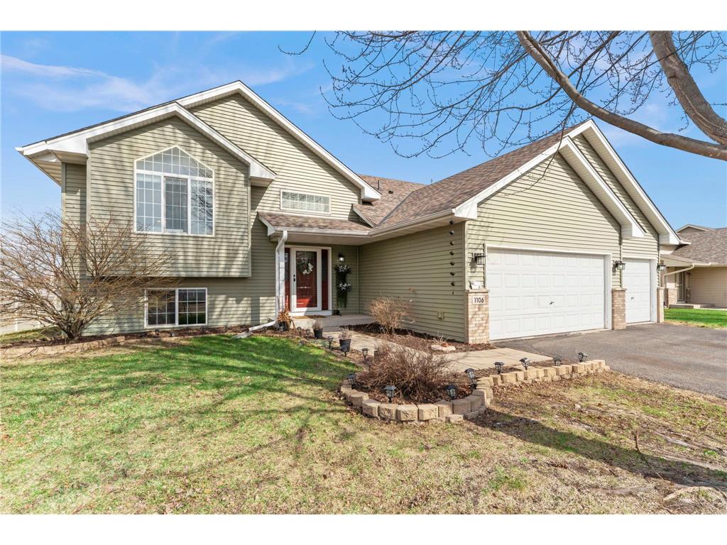 1106 Maplewood Avenue SW Isanti MN 55040 7051170 image1