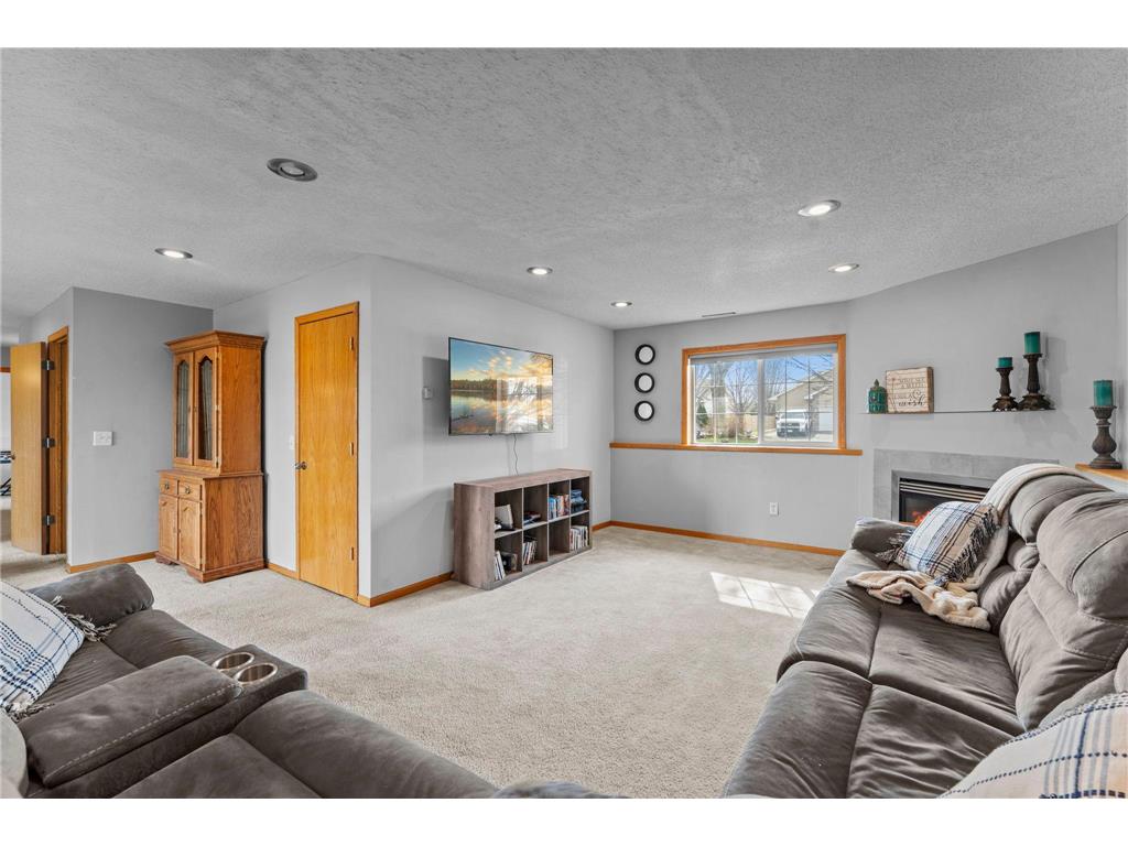 1106 Maplewood Avenue SW Isanti MN 55040 7051170 image32