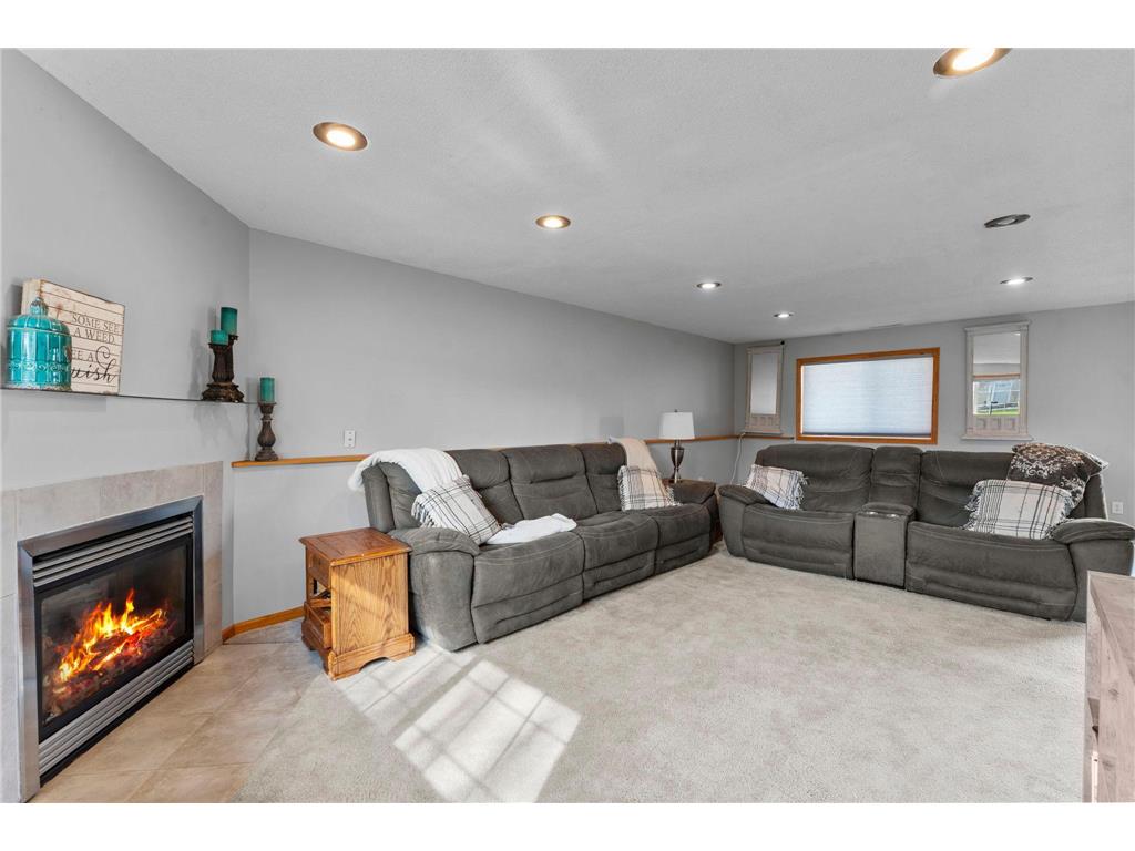 1106 Maplewood Avenue SW Isanti MN 55040 7051170 image33