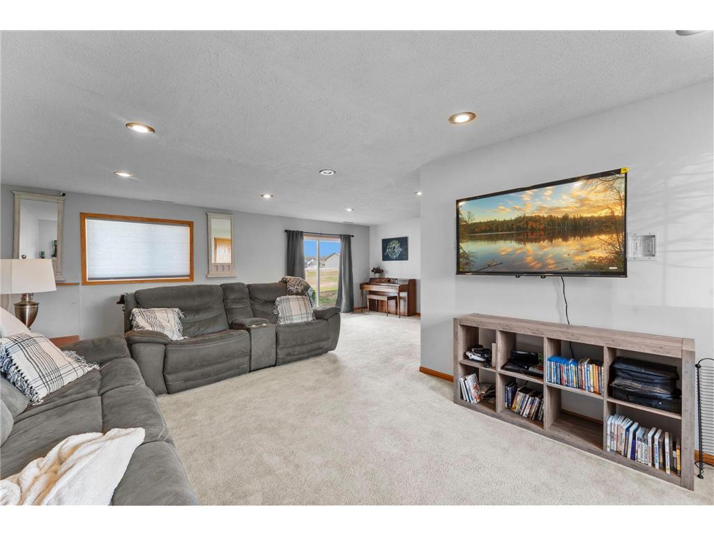 1106 Maplewood Avenue SW Isanti MN 55040 7051170 image34