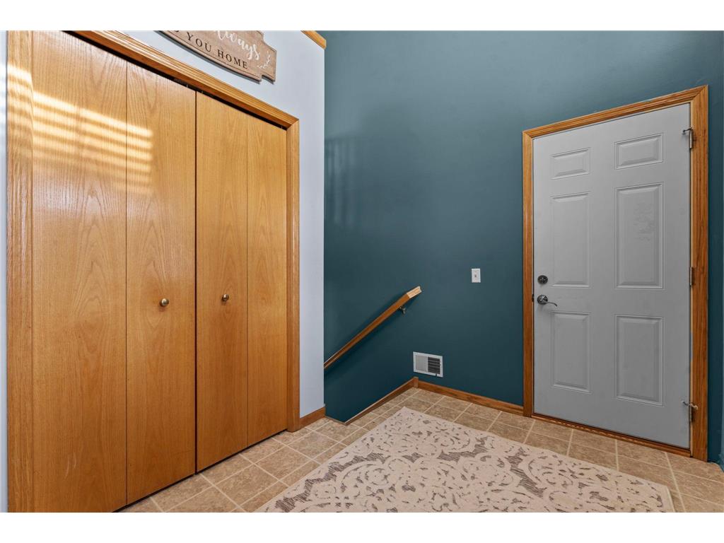 1106 Maplewood Avenue SW Isanti MN 55040 7051170 image9