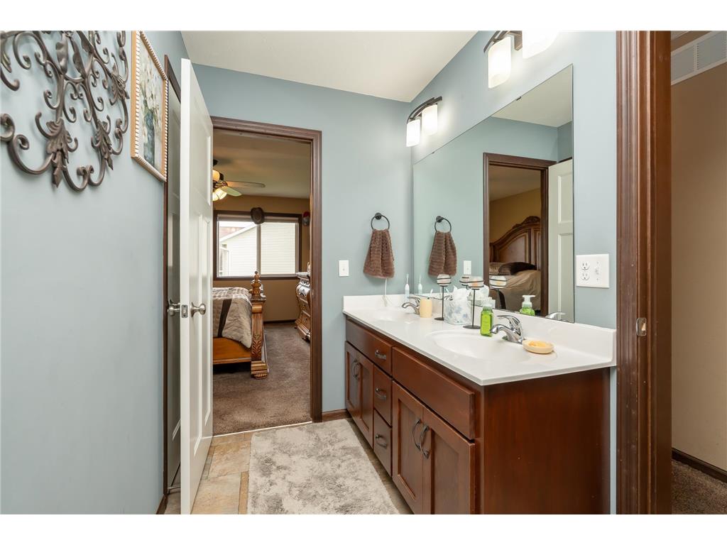 1106 Mulberry Avenue NE Montgomery MN 56069 6774991 image15